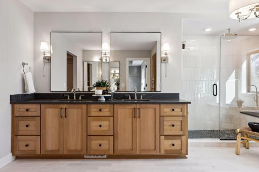 4500 Dunham Drive, Edina, MN 55435