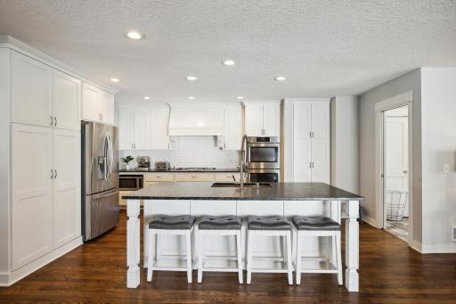 2510 Kipling Avenue, Saint Louis Park, MN 55416