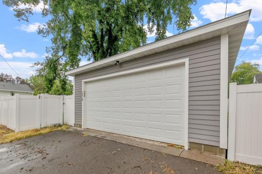 14-web-or-mls-2510 Kipling Exteriors -14.jpg