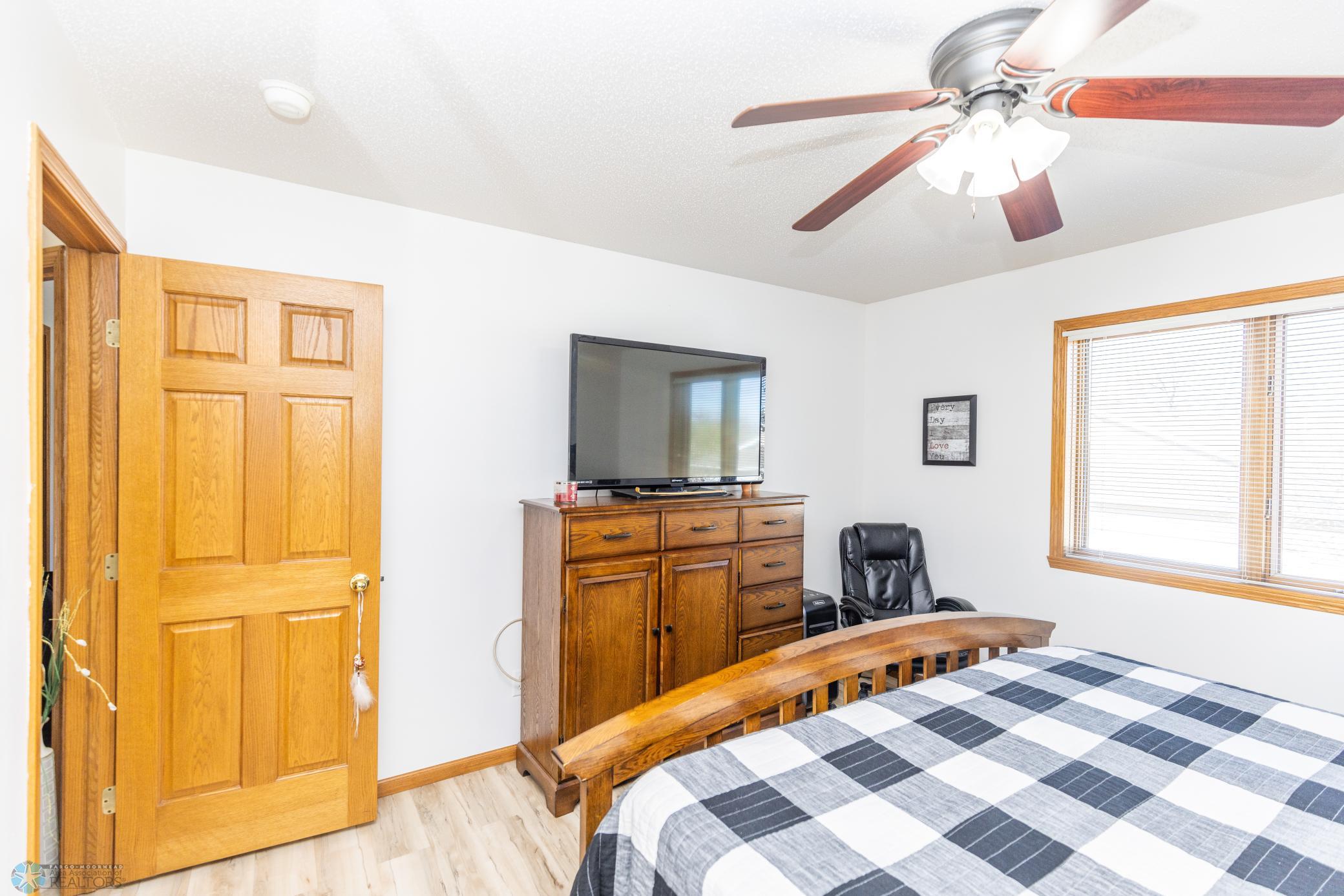 Upstairs Bedroom 2