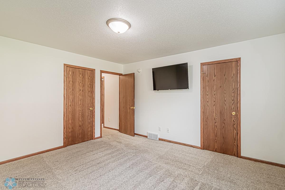 Bedroom4_2.jpg