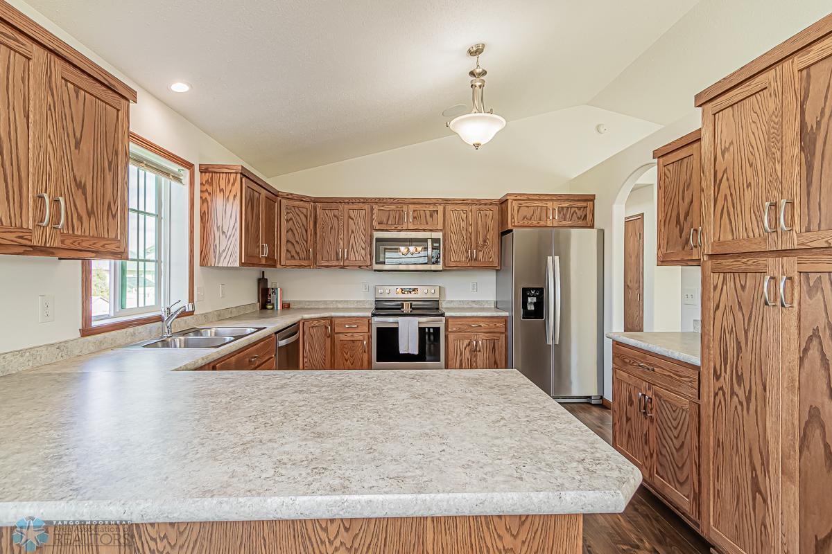 Kitchen_1.jpg