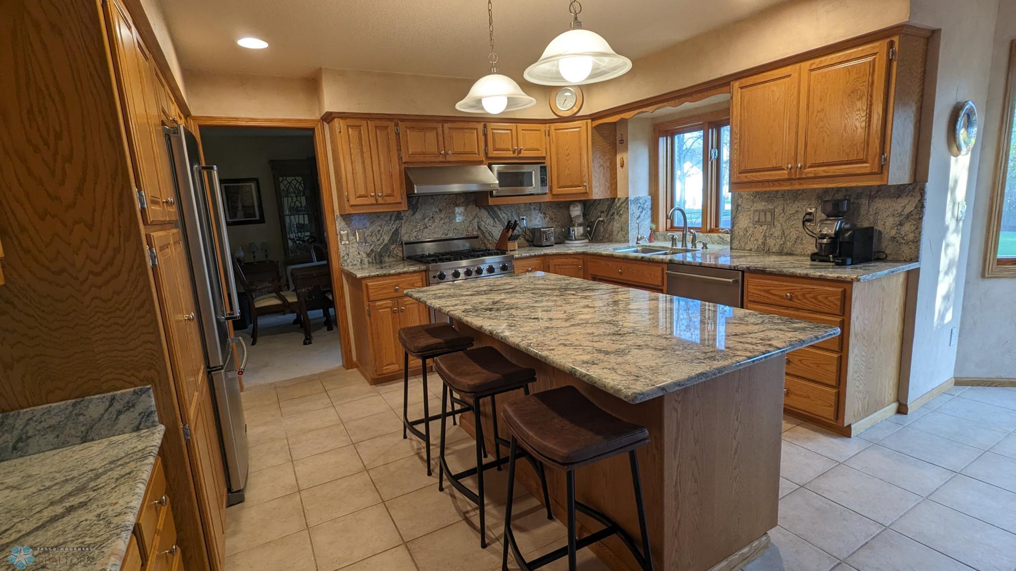 Kitchen Left.jpg