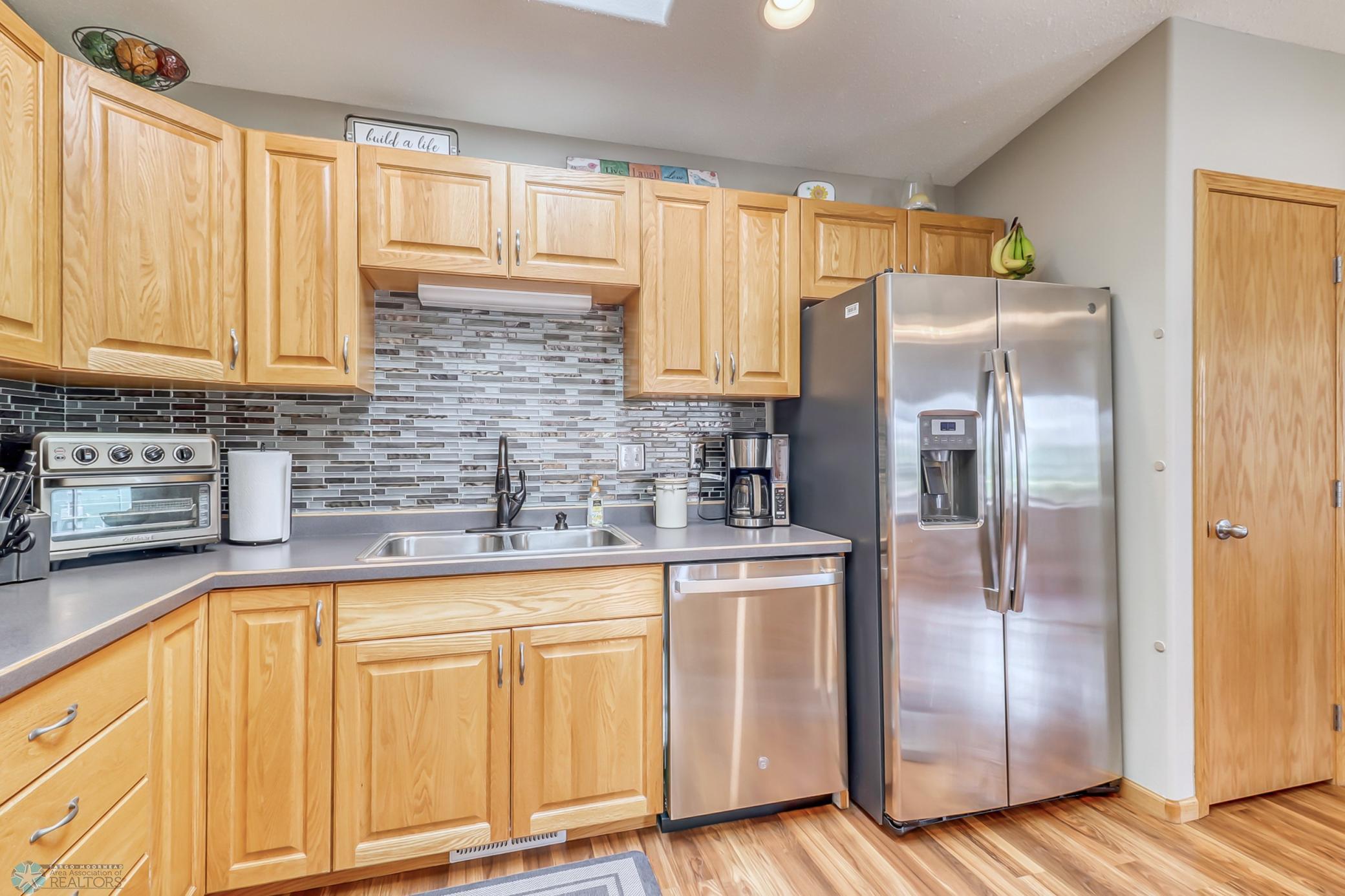 Kitchen1_2.jpg