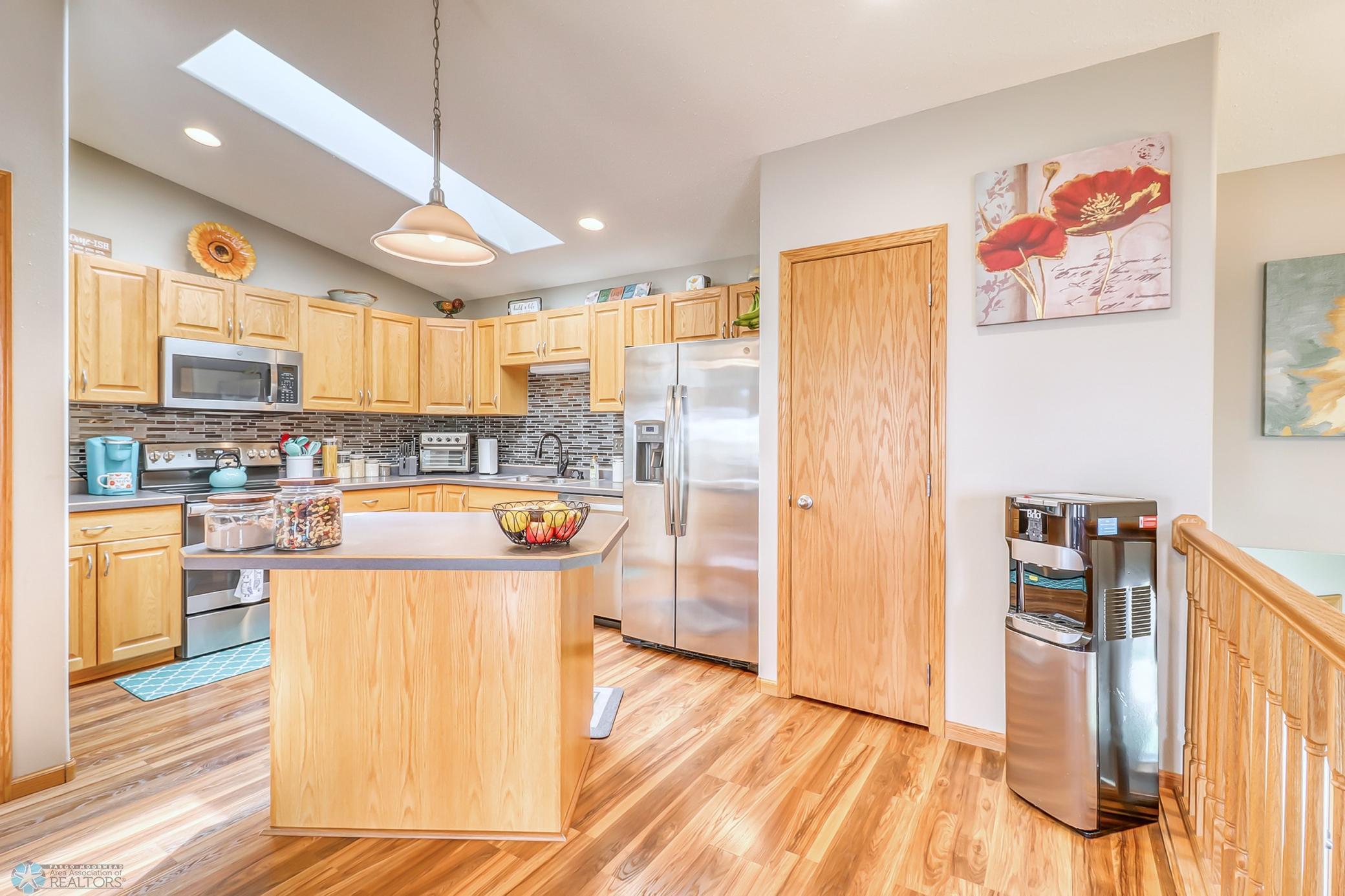 Kitchen1_1.jpg