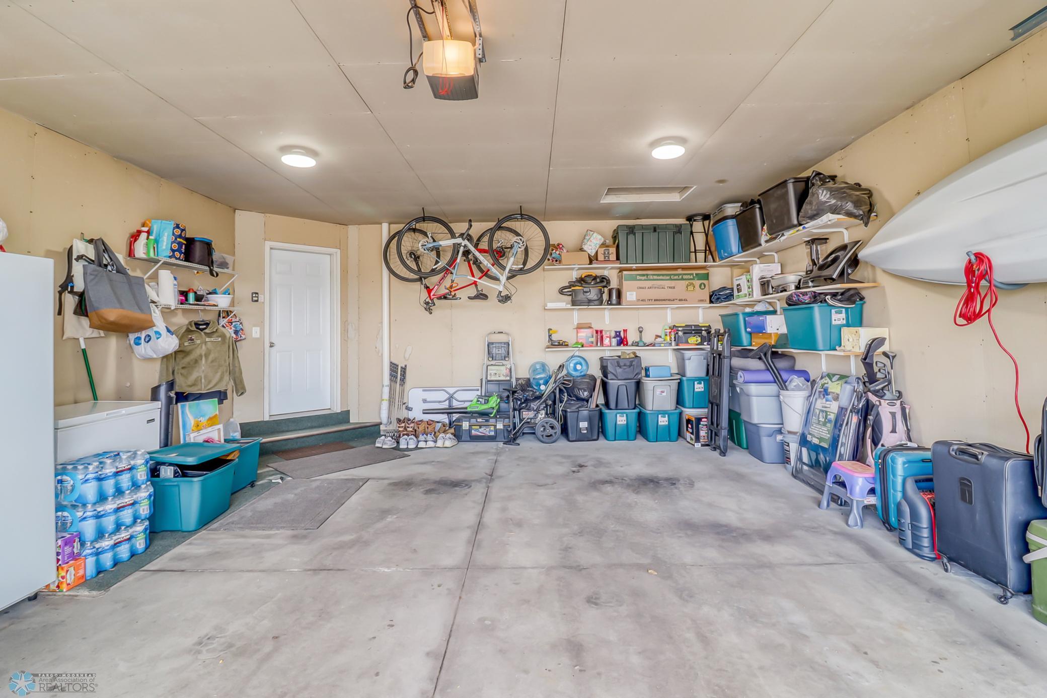 Garage1_1.jpg