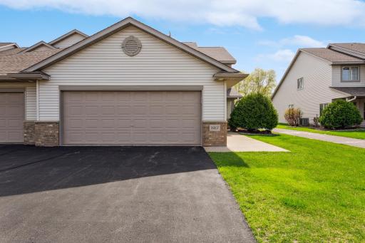 16807 Edinburg Way Farmington MN_0003.jpg