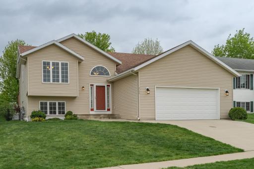 2920 Monroe Drive NW, Rochester, MN 55901