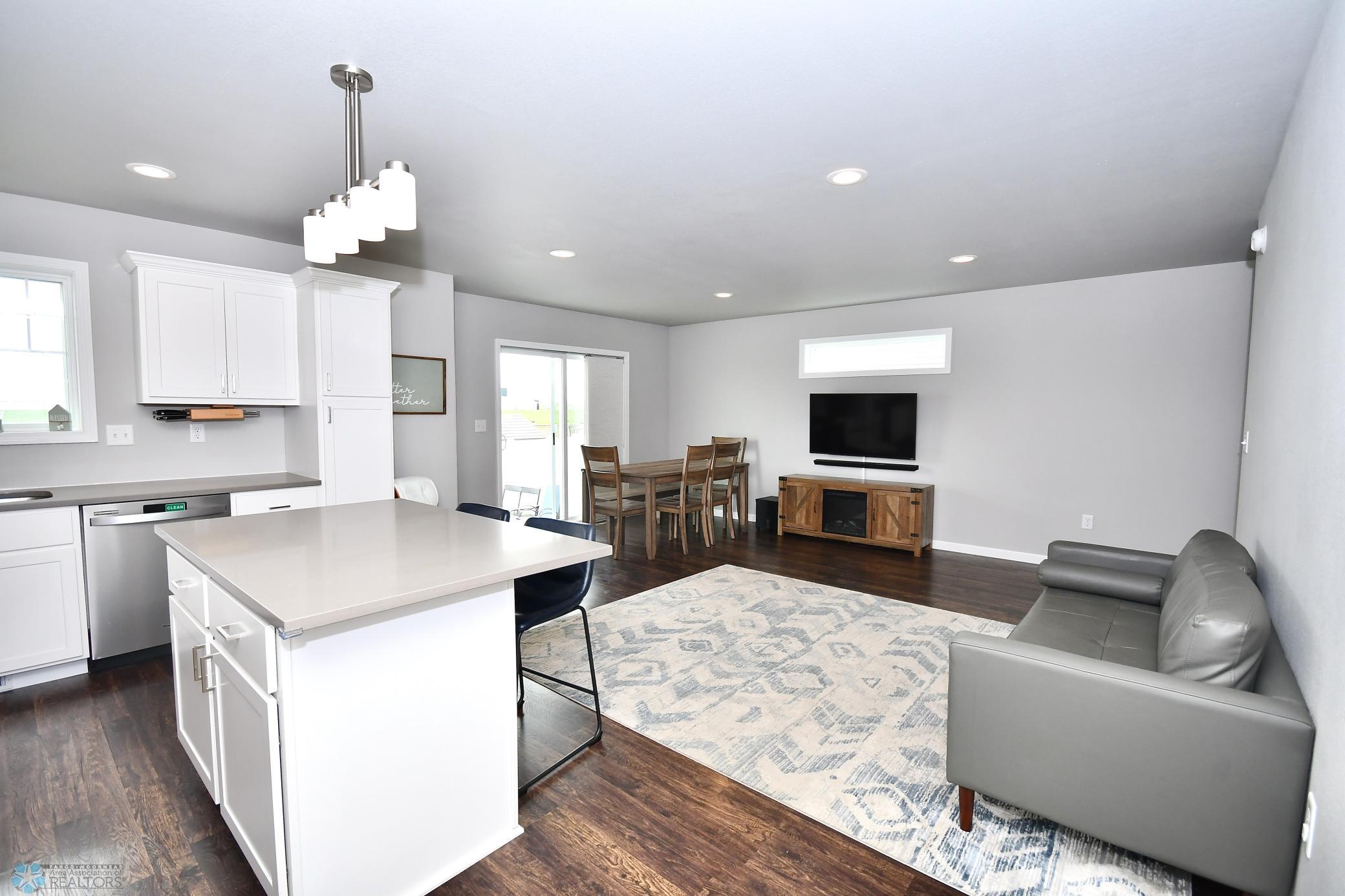 Kitchen/Living Room