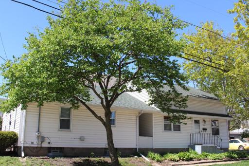 235 Albert Street S, Saint Paul, MN 55105