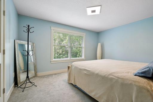 5287 Scenic View Drive SW, Rochester, MN 55902