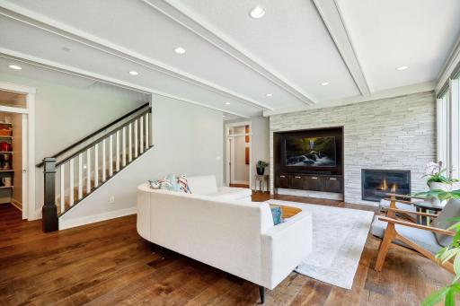 5287 Scenic View Drive SW, Rochester, MN 55902