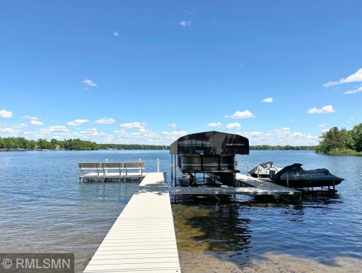 6886 Pilger Avenue NW, Annandale, MN 55302