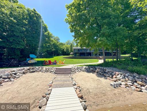 6886 Pilger Avenue NW, Annandale, MN 55302