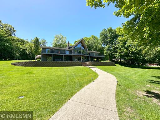 6886 Pilger Avenue NW, Annandale, MN 55302