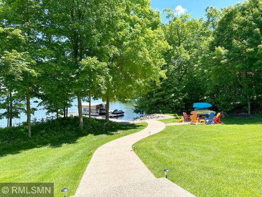 6886 Pilger Avenue NW, Annandale, MN 55302