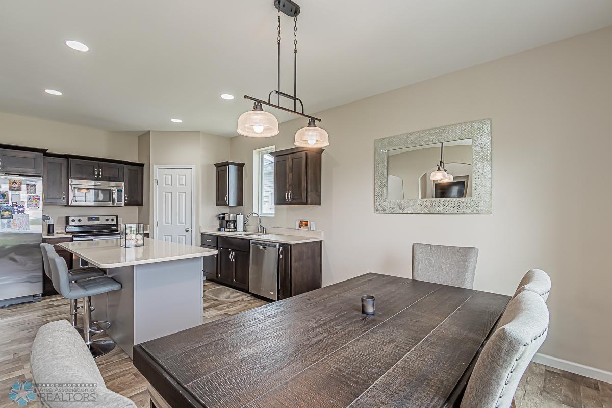 1306 6th St NW, West Fargo, ND 58078-08.jpg