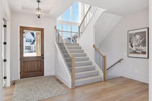 4 Sherwood Trail, North Oaks, MN 55127