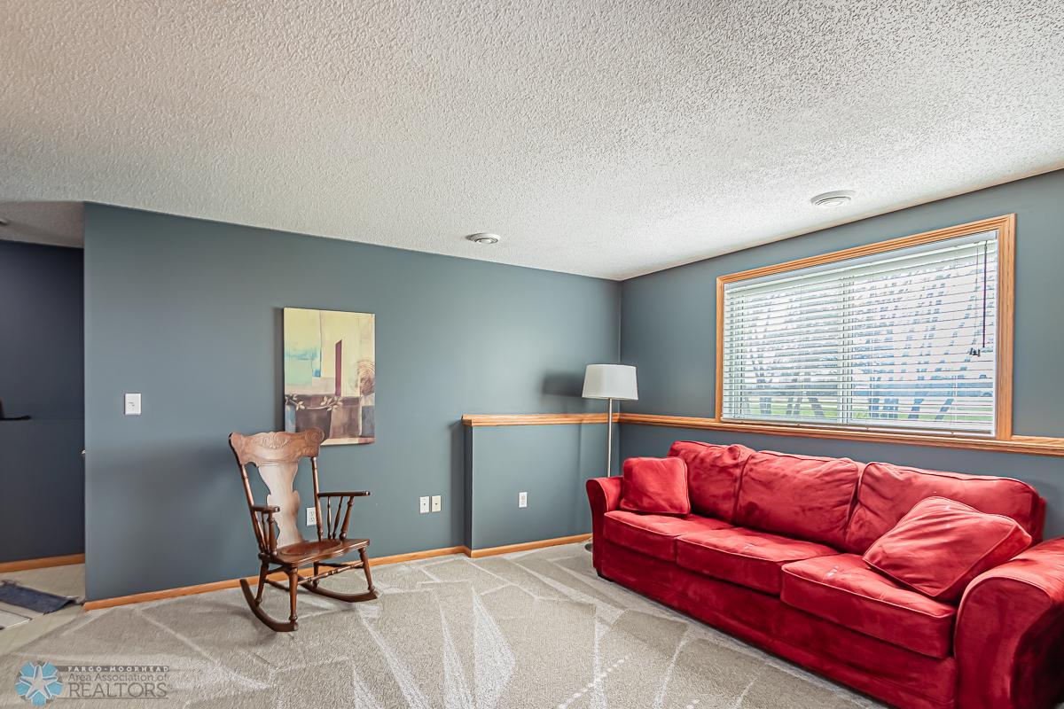 3549 44th Ave SW, Fargo, ND 58104-01.jpg