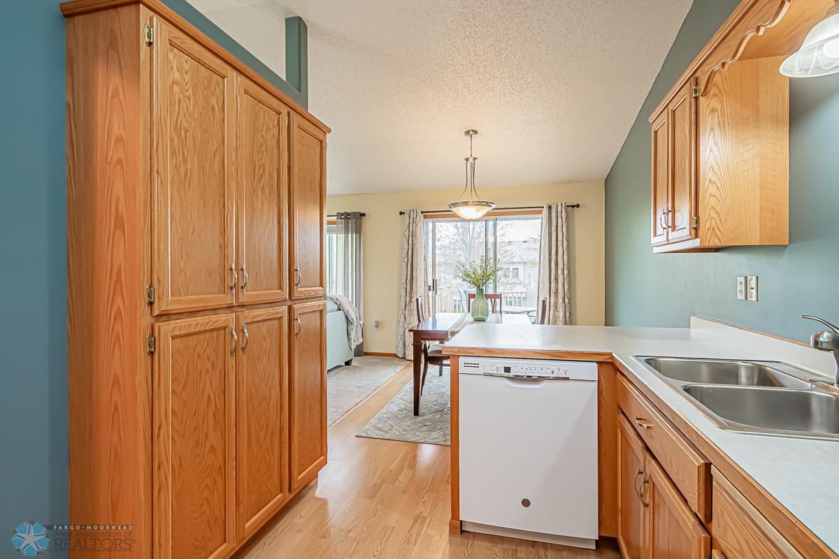 3549 44th Ave SW, Fargo, ND 58104-19.jpg