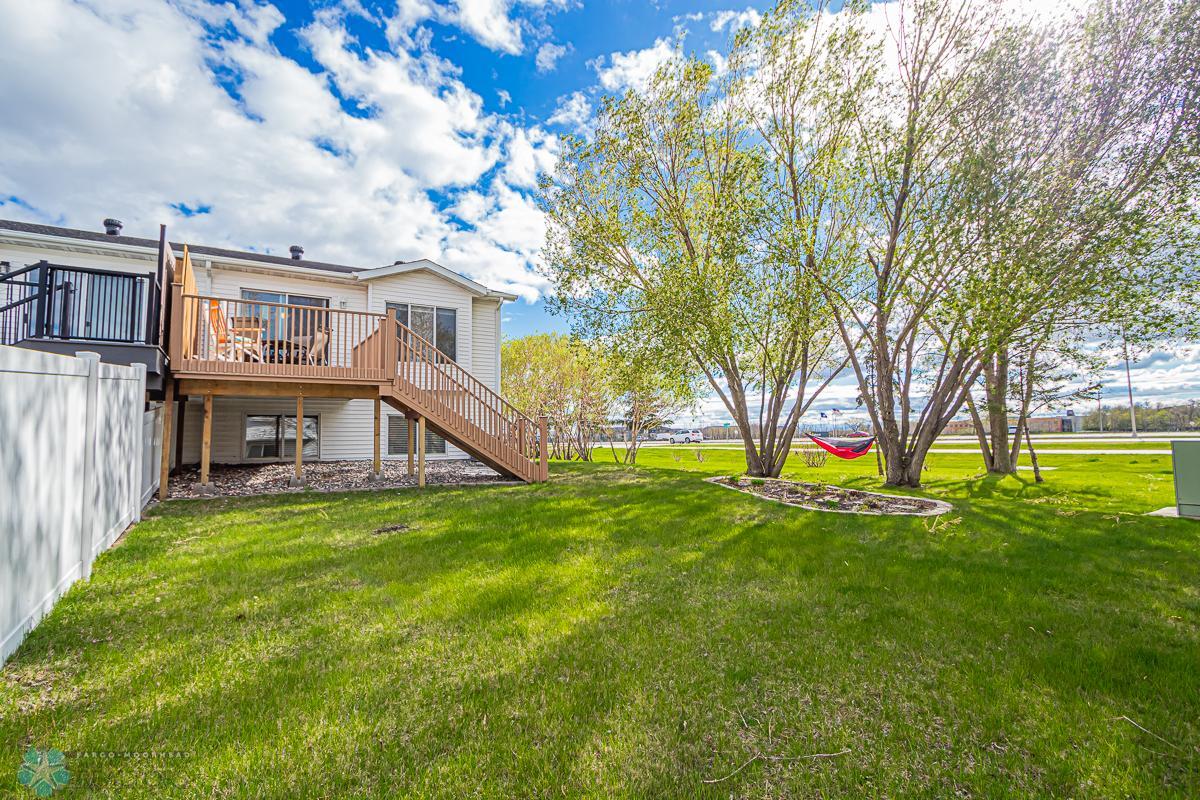 3549 44th Ave SW, Fargo, ND 58104-26.jpg