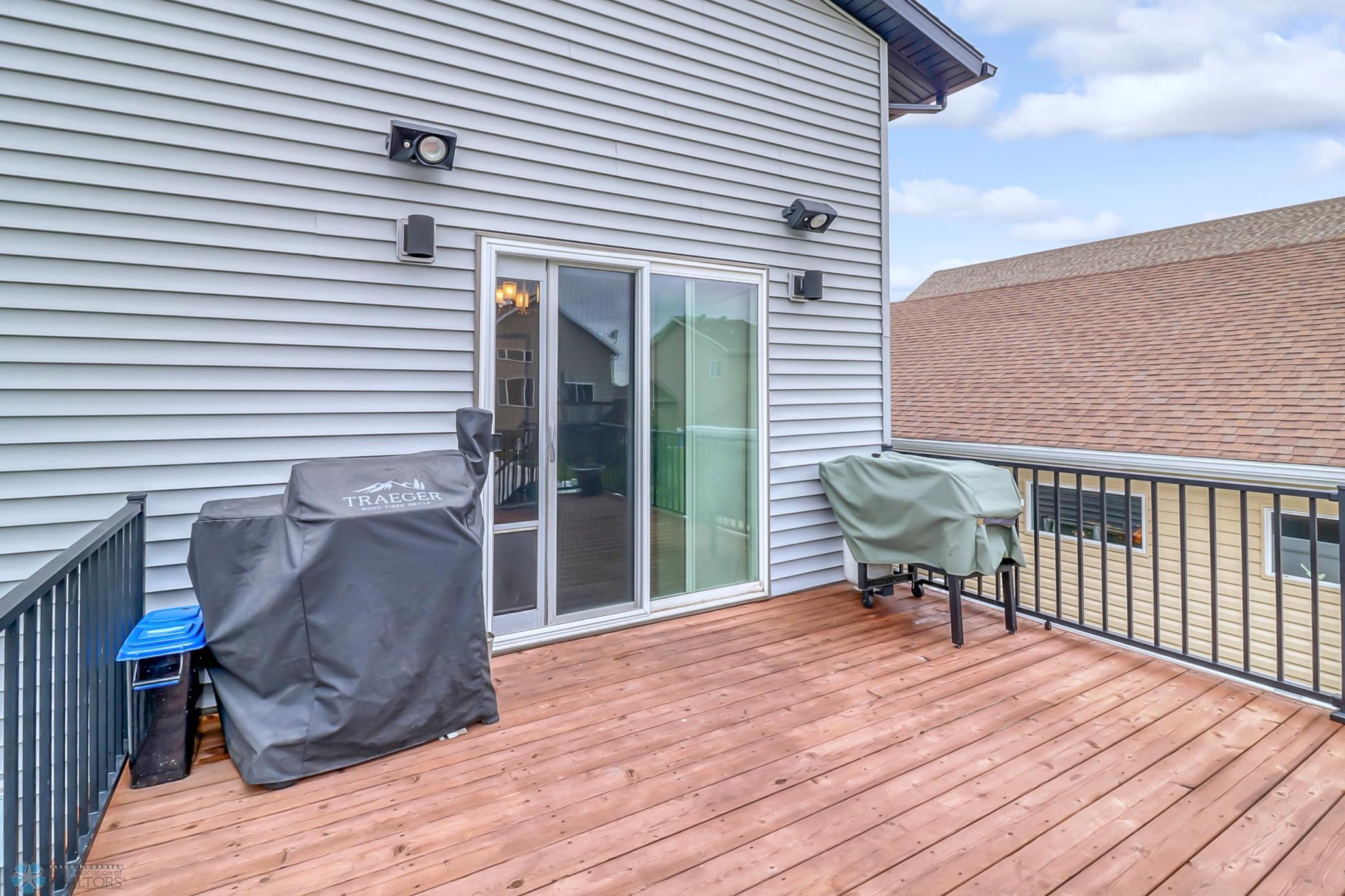 Backyard_Cedar deck1_2.jpg