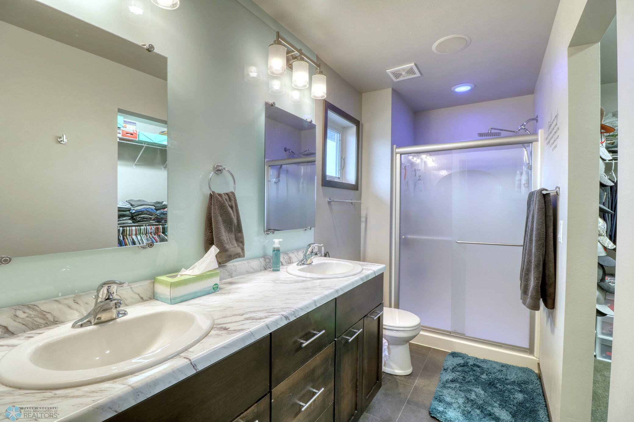 Primary 3/4 Bathroom w double sinks1_1.jpg