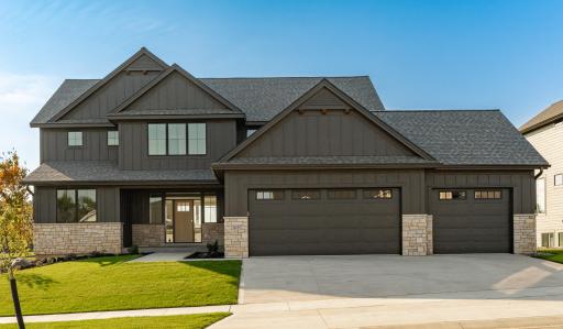 2630 Scenic Point Drive SW, Rochester, MN 55902