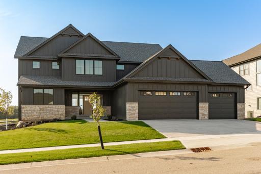 2630 Scenic Point Drive SW, Rochester, MN 55902