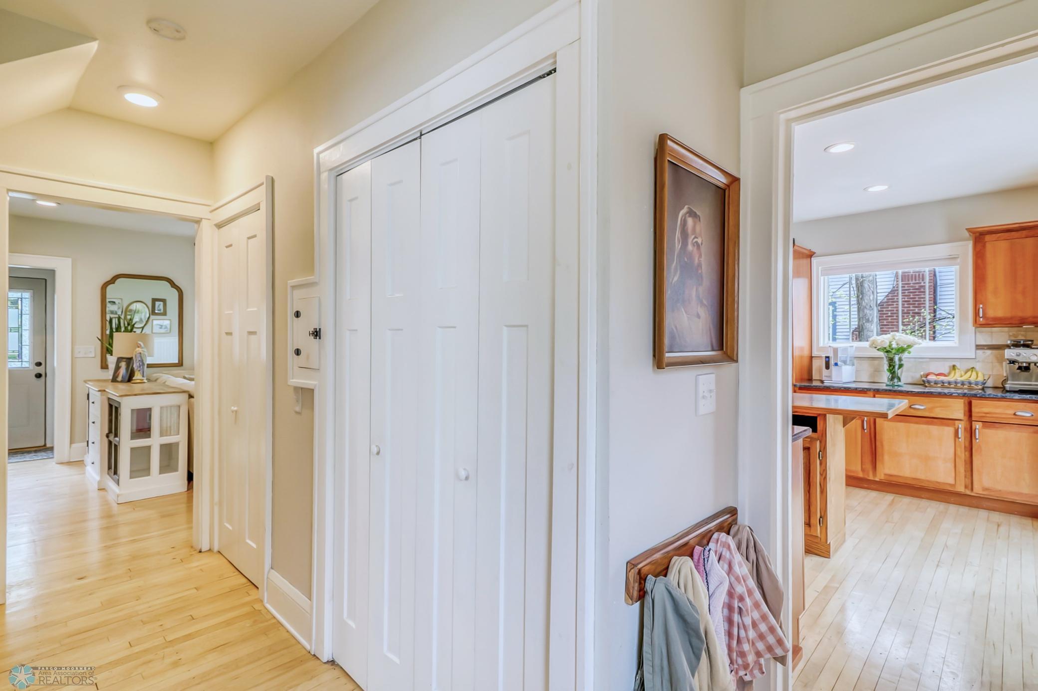Mudroom1_1.jpg