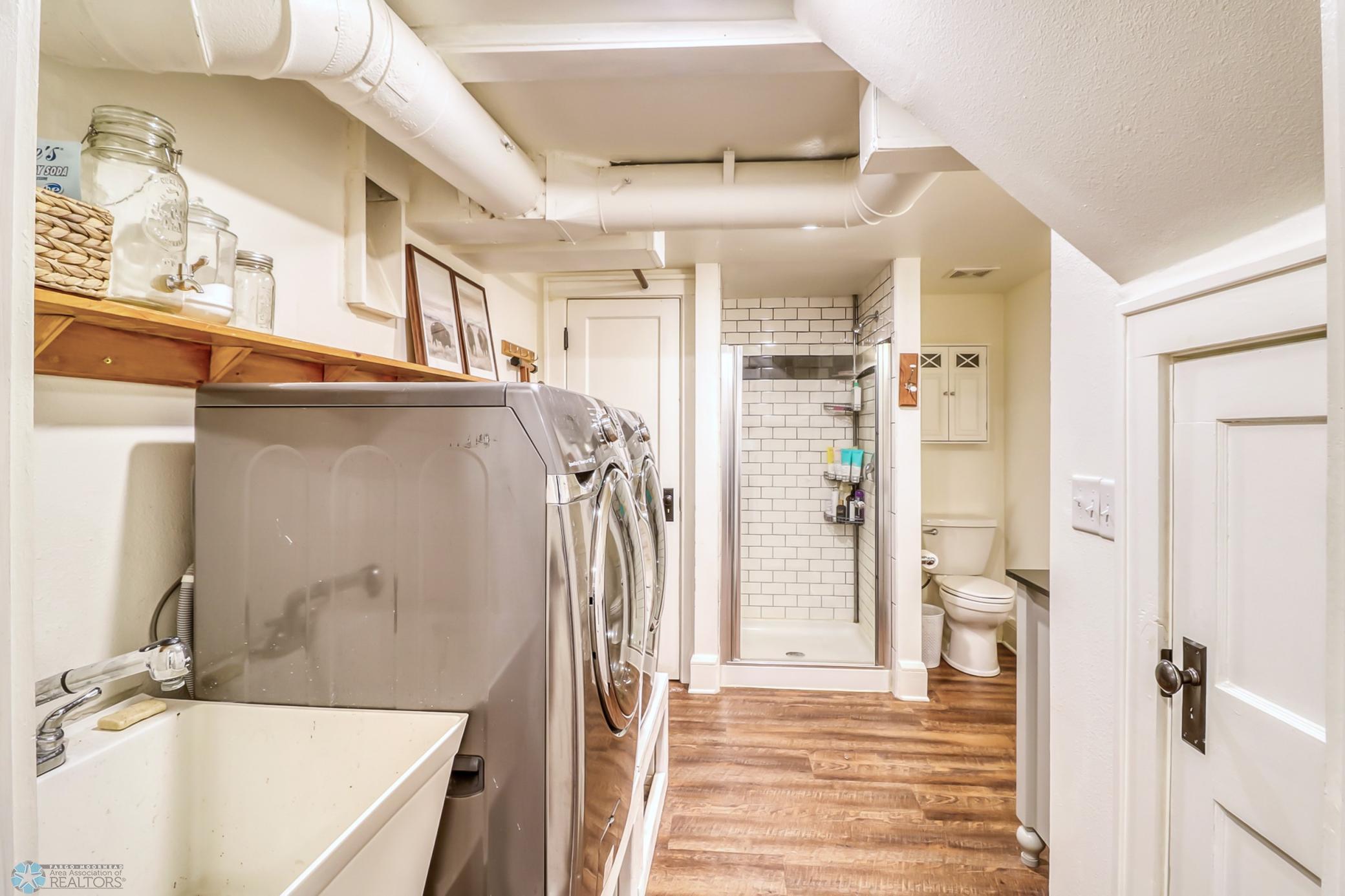Basement Bathroom_Laundry1.jpg