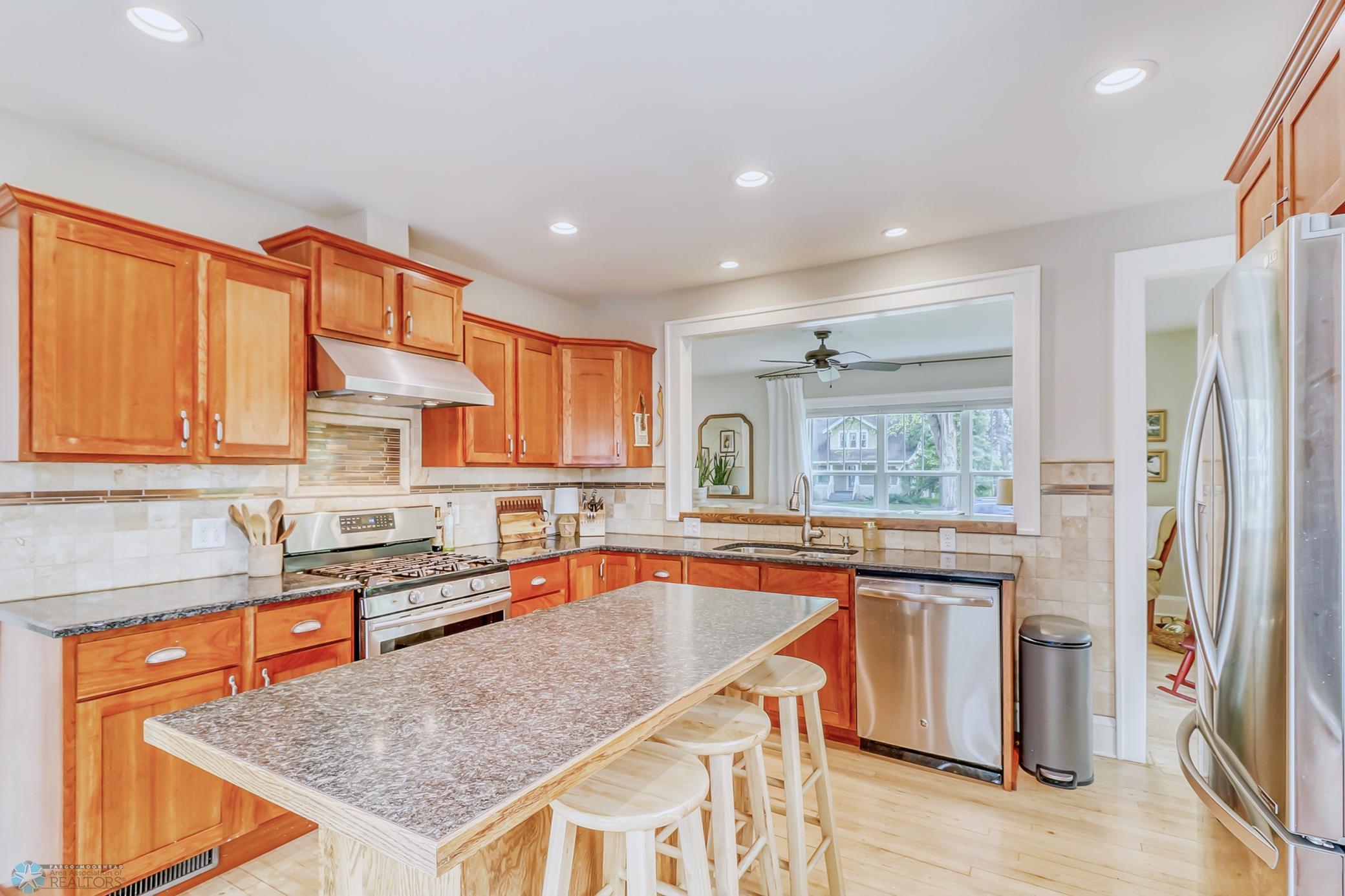 Kitchen1_1.jpg
