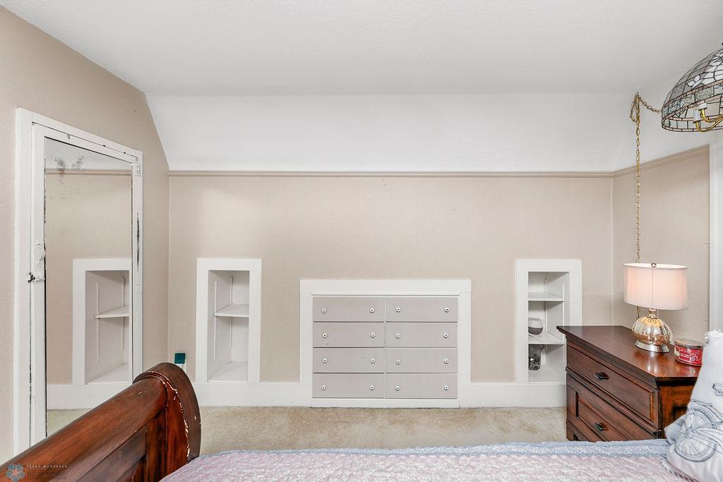 Bedroom1 built-ins
