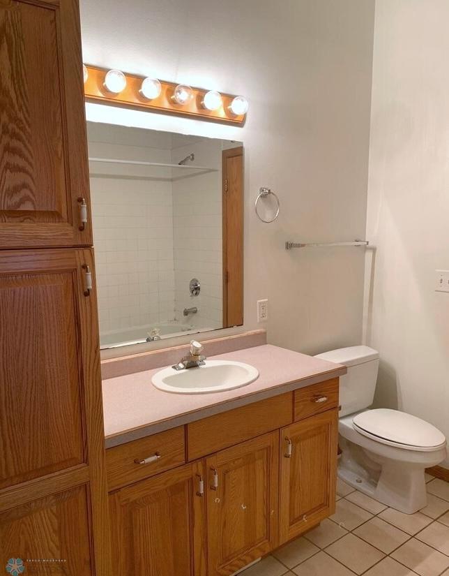 Bathroom Upper