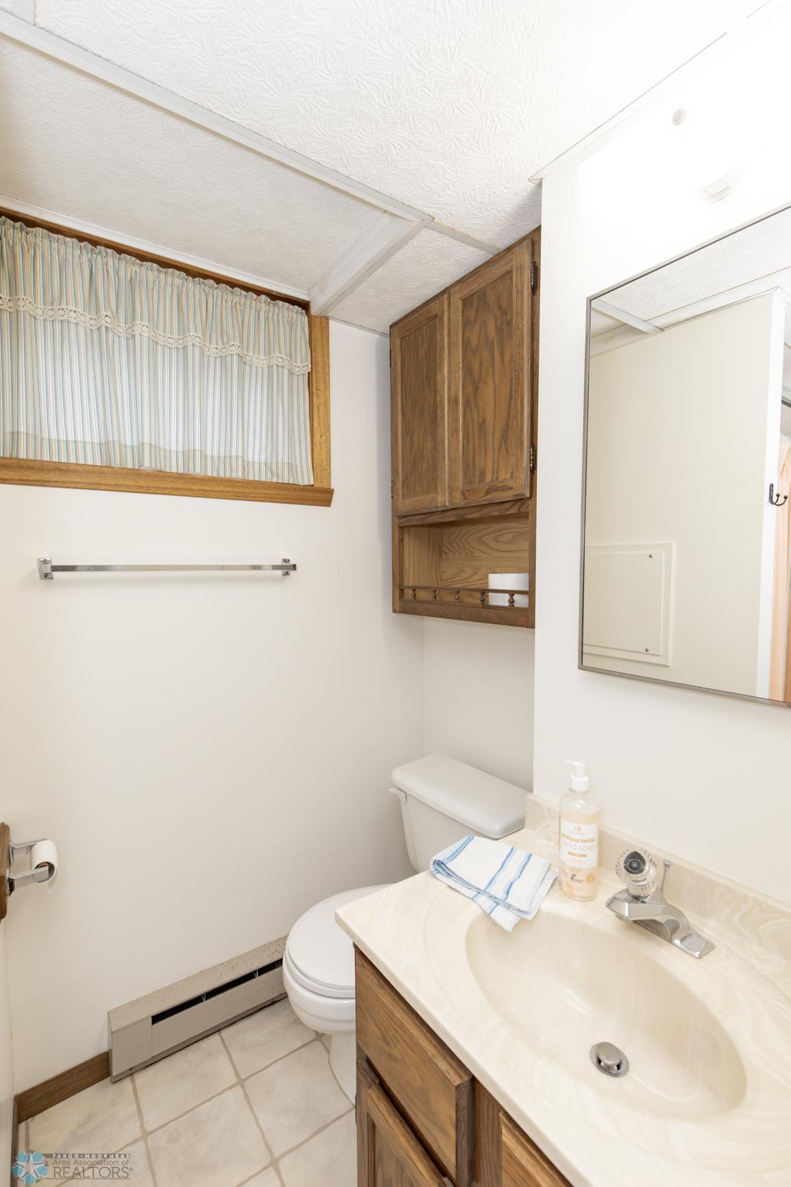Bathroom 2 - 3/4