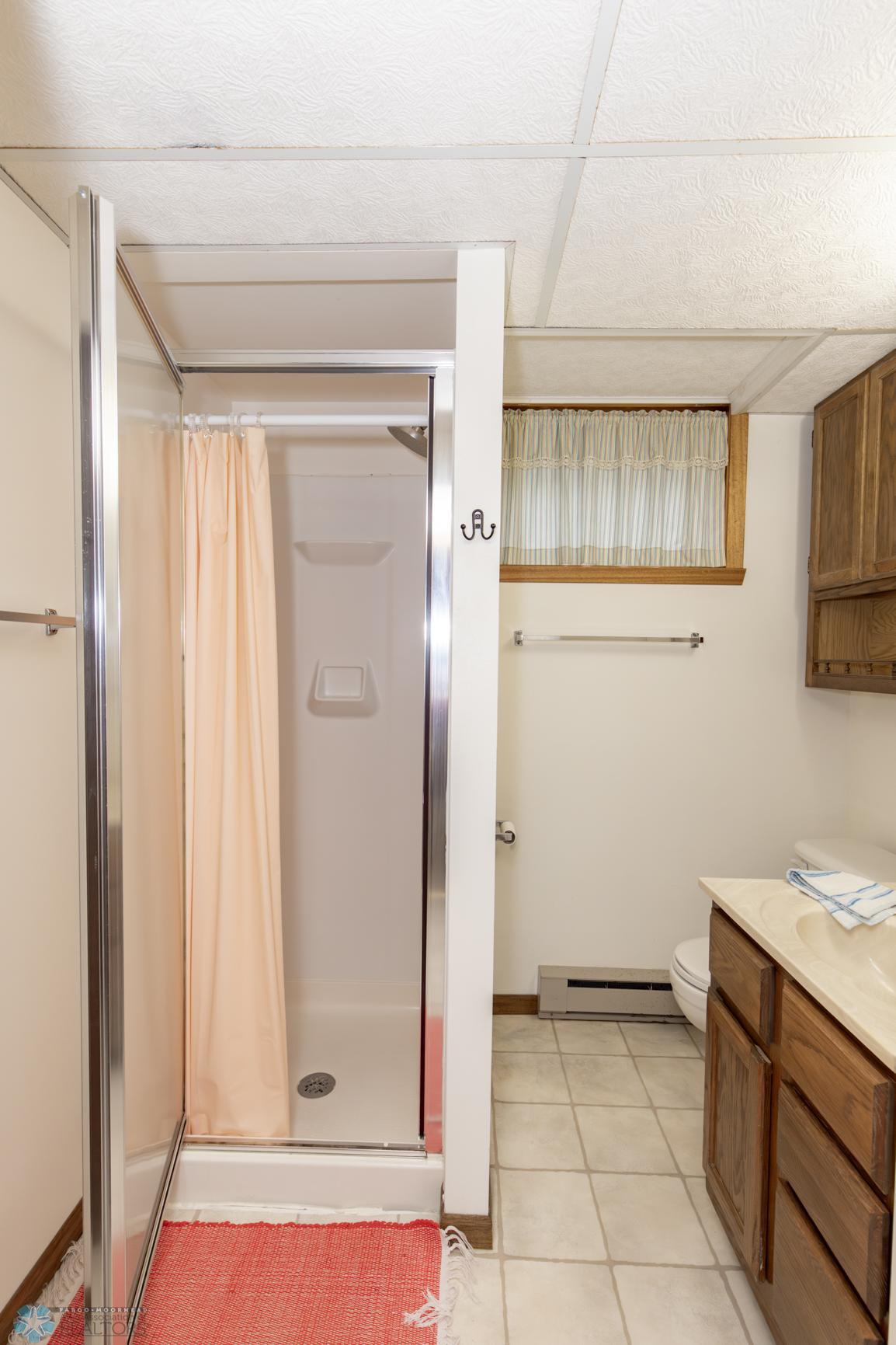 Bathroom 2 - 3/4