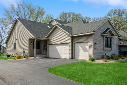 4133 93rd Avenue N, Brooklyn Park, MN 55443