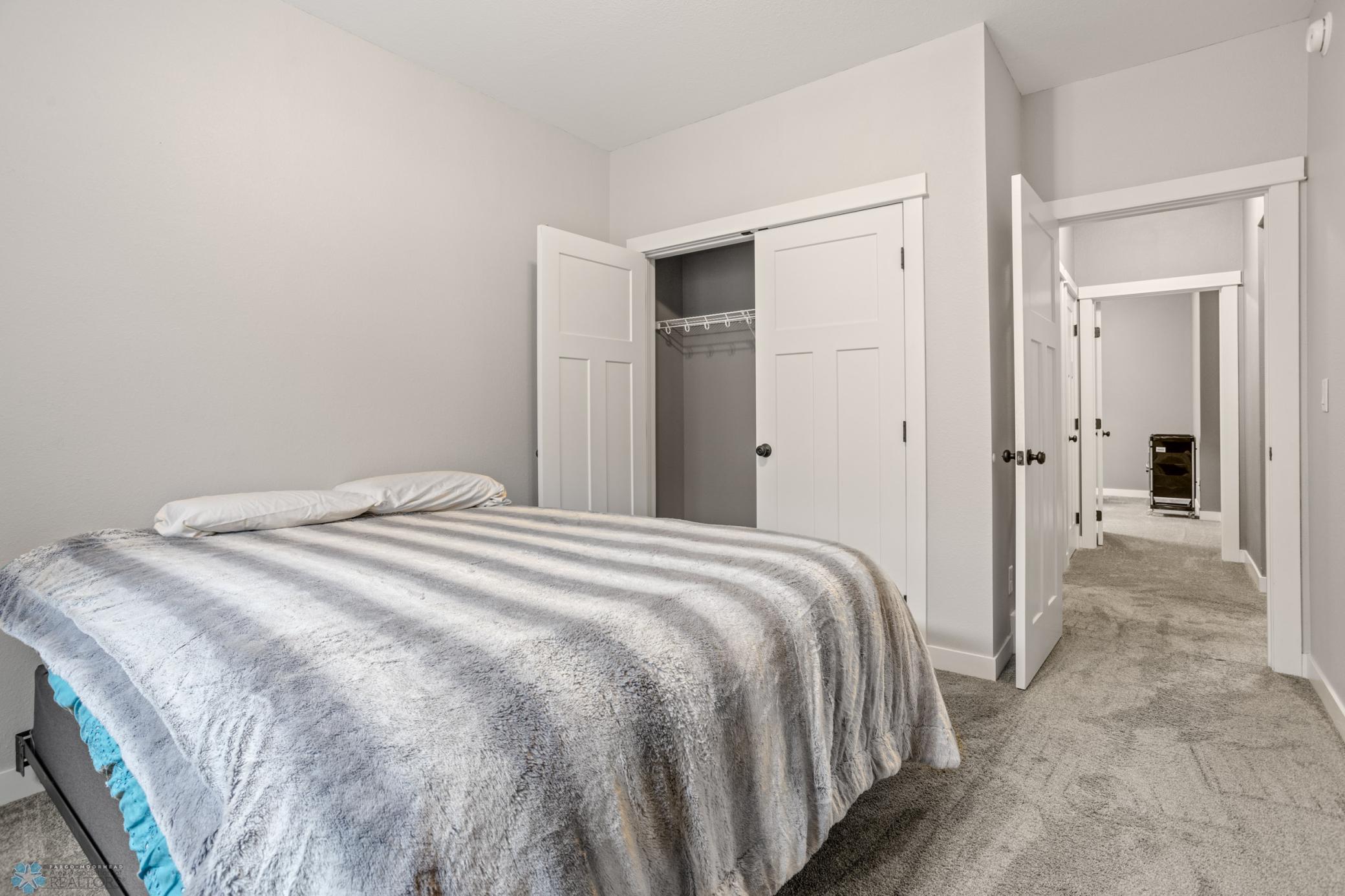 1465 Shawnas Place S Fargo