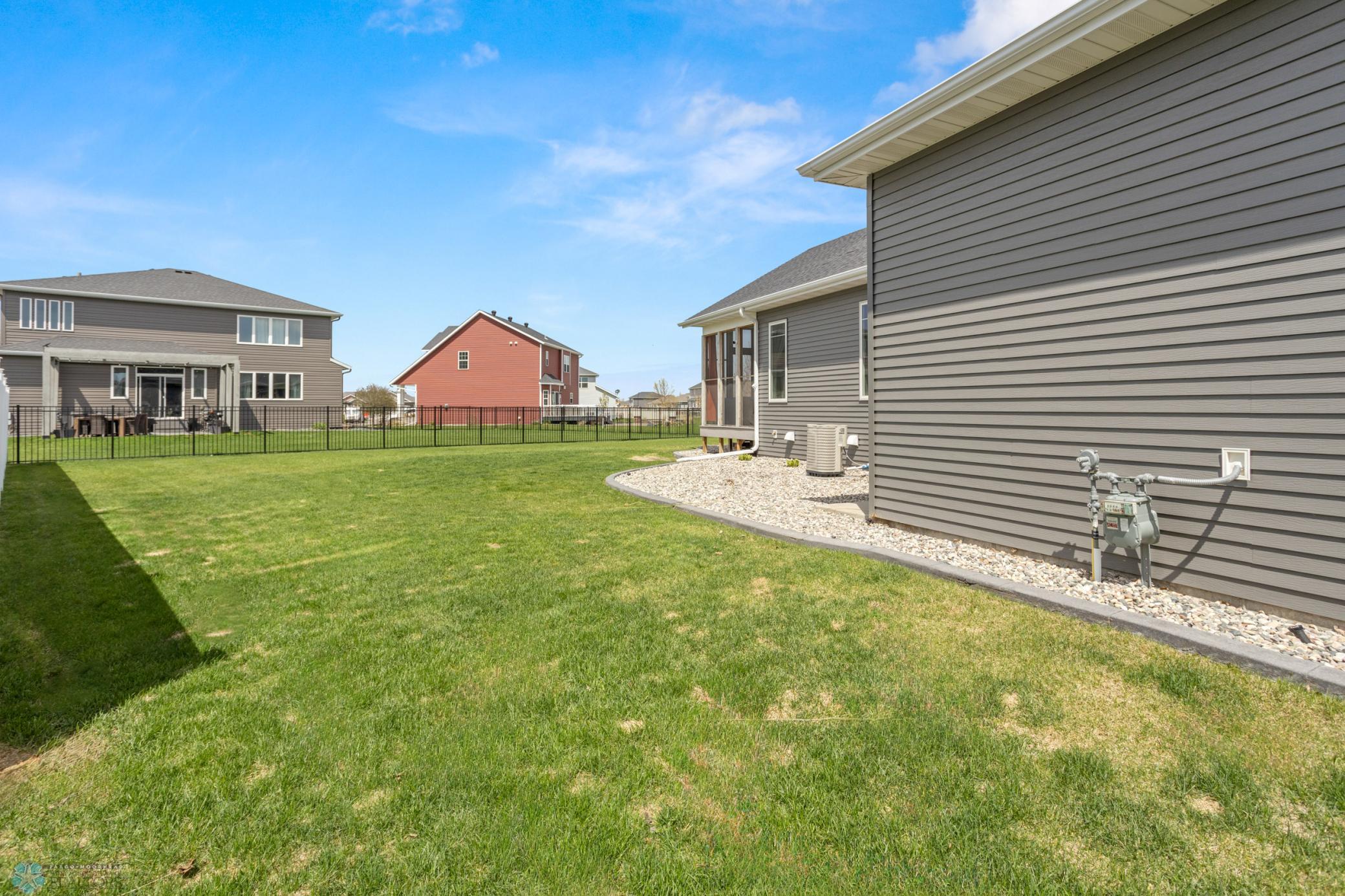 1465 Shawnas Place S Fargo