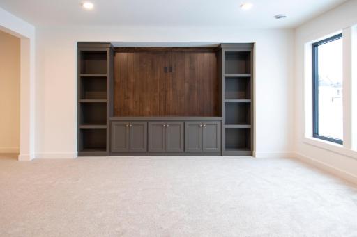 10266 Peony Lane N, Maple Grove, MN 55311