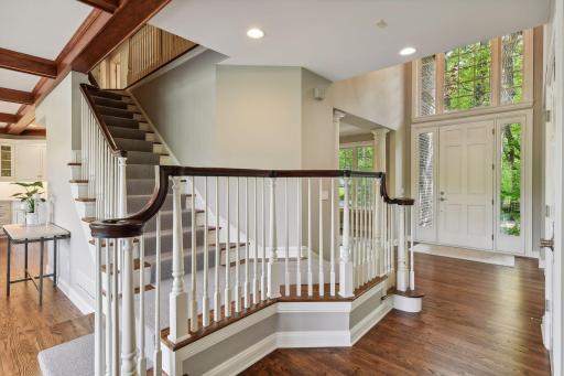 23 Circle W, Minneapolis, MN 55436