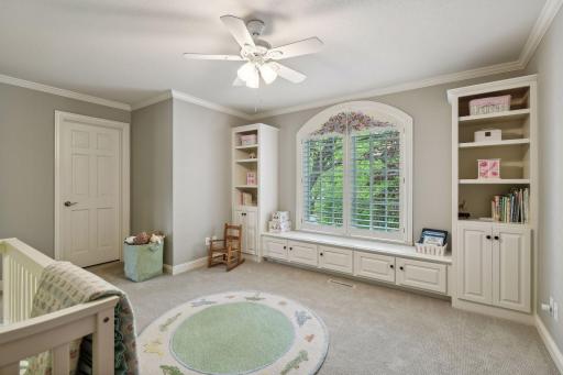 23 Circle W, Minneapolis, MN 55436