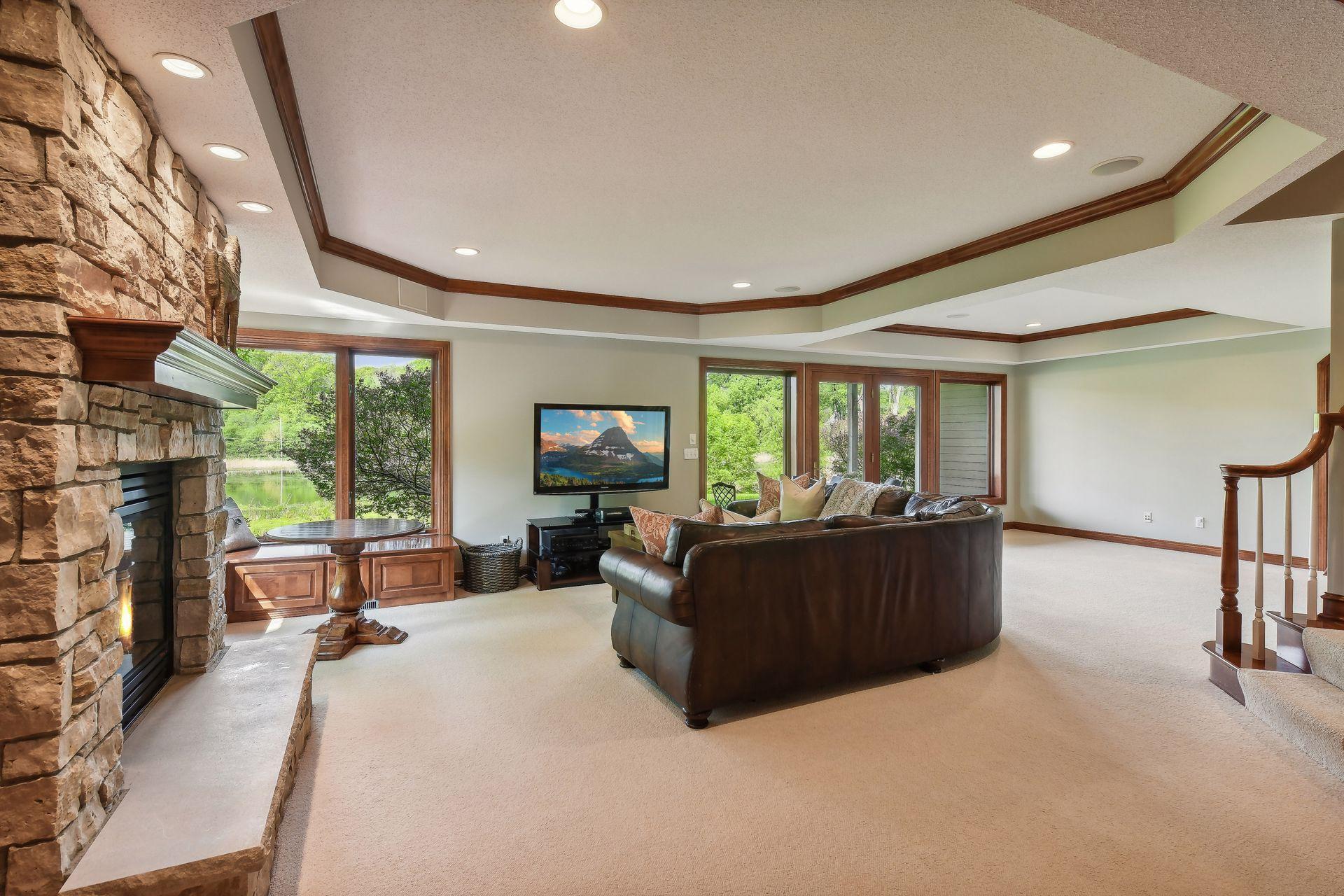 Walk-out lower level