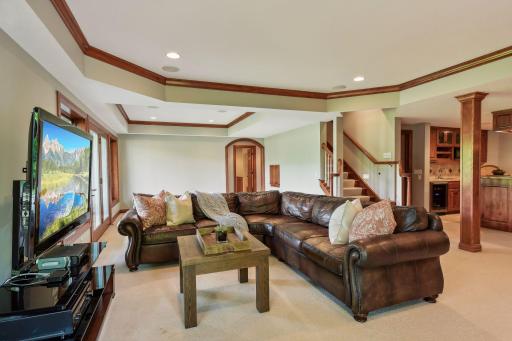 23 Circle W, Minneapolis, MN 55436