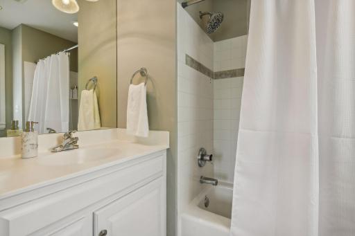 23 Circle W, Minneapolis, MN 55436