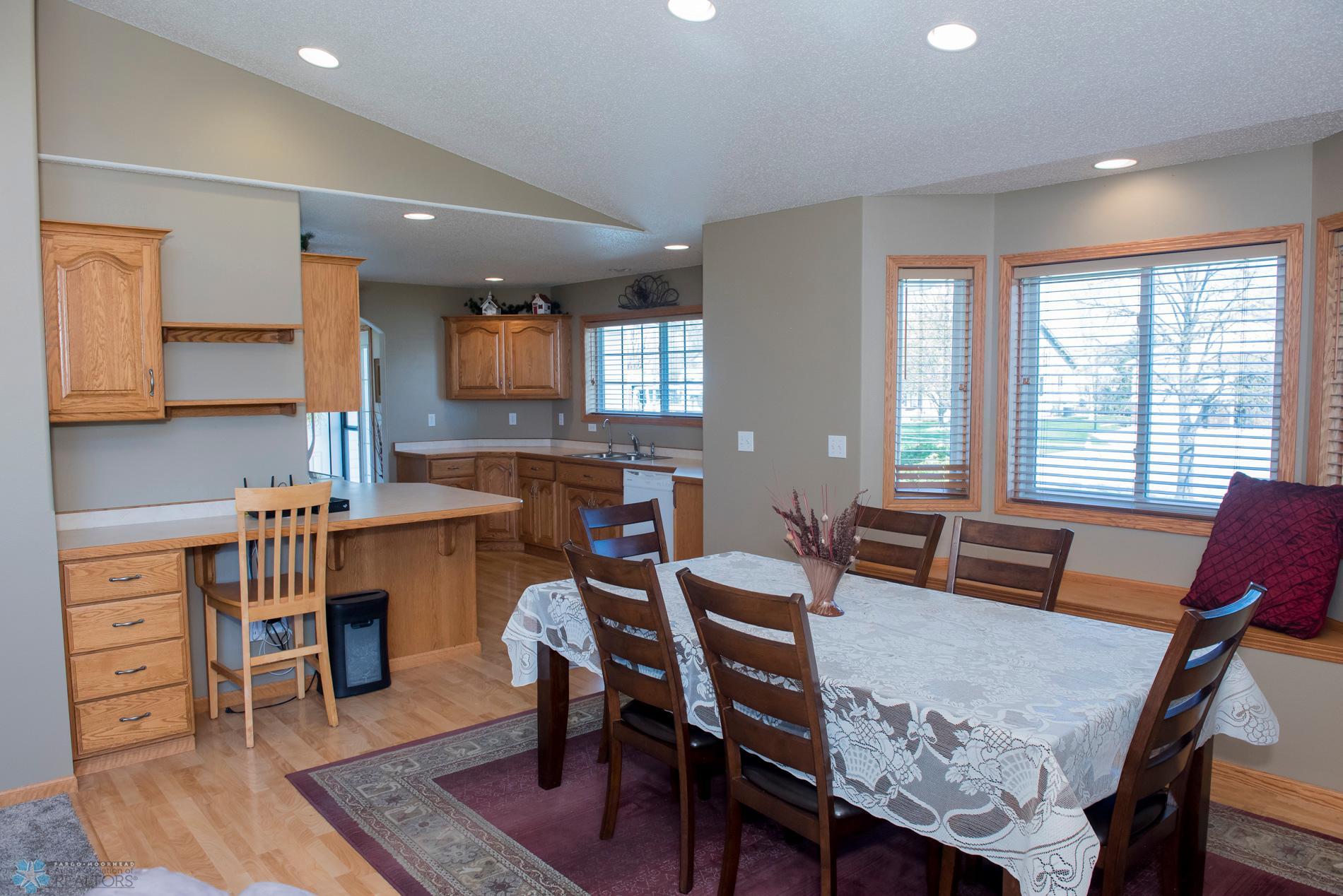 Kitchen/dining