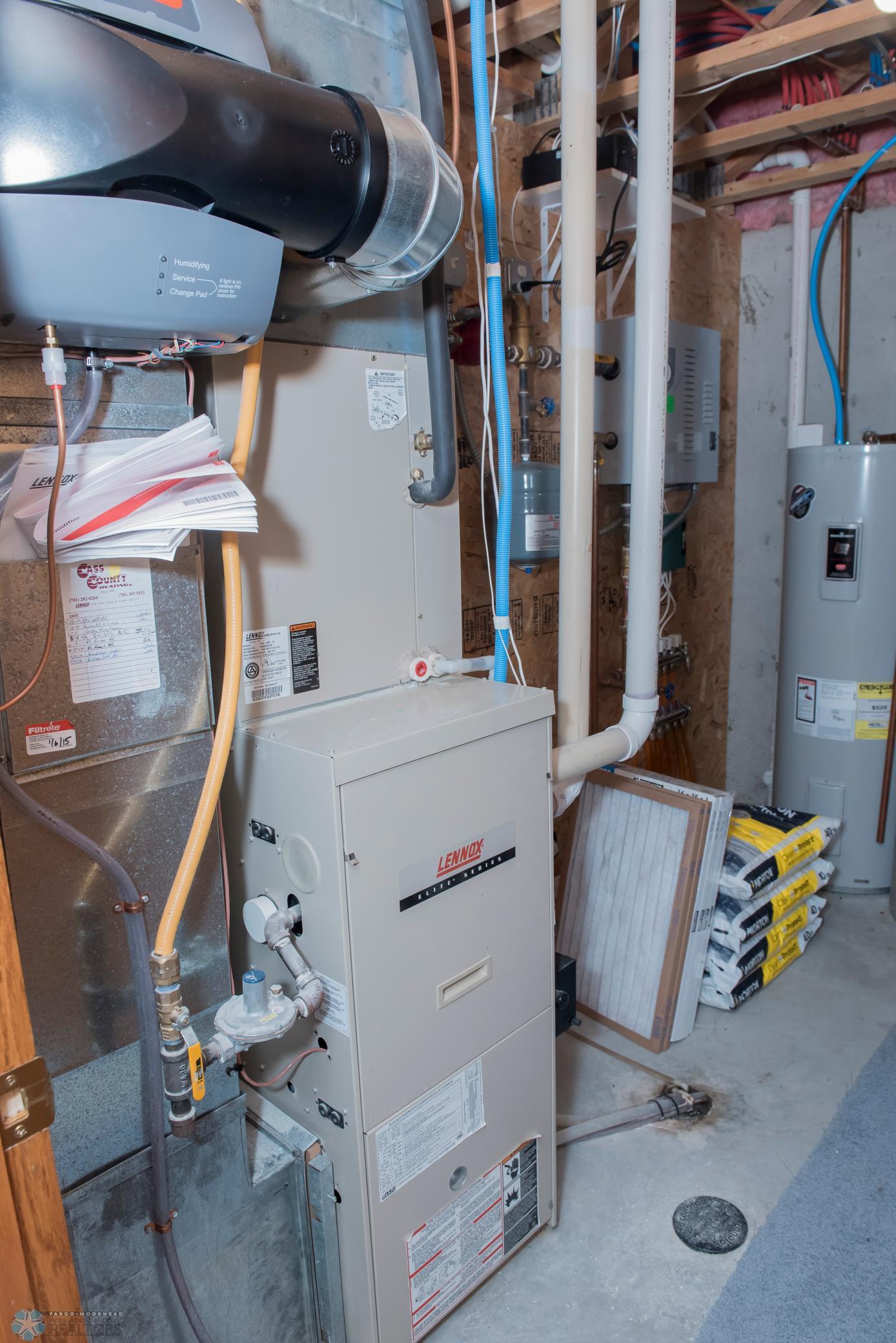 Utility room/furnace