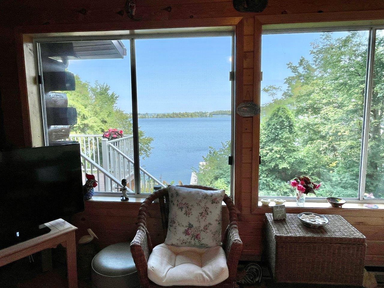 6-Sunroom (1).jpg