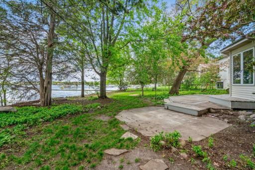 912 County Road I W, Saint Paul, MN 55126