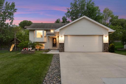 16265 Godson Drive, Lakeville, MN 55044